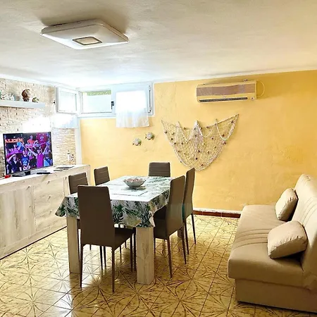 Casa Vacanze Via Sicilia Дом отдыха Альгеро